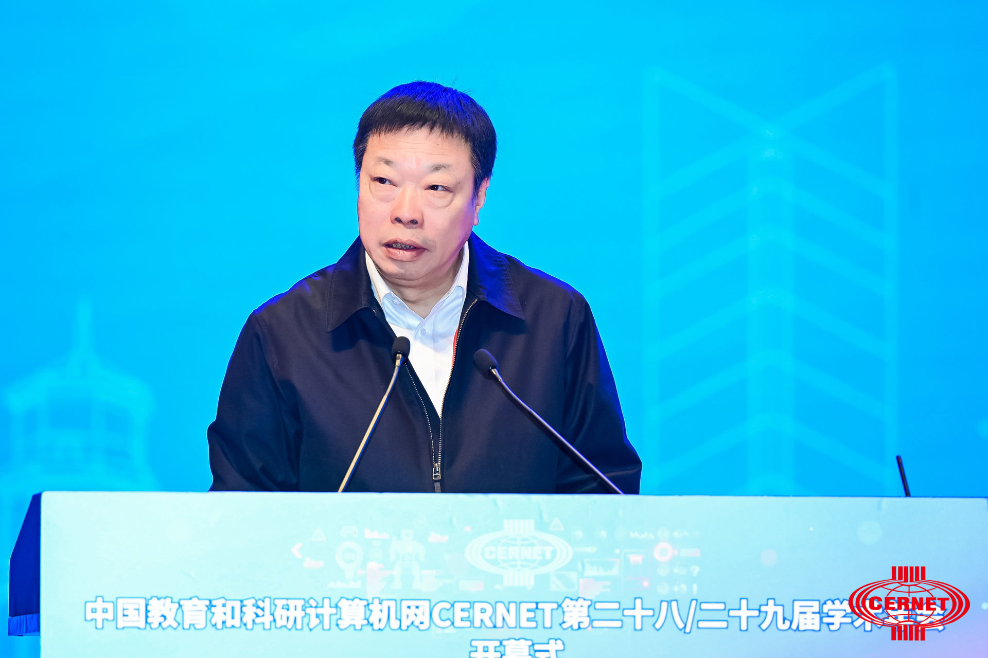 李绚 李绚